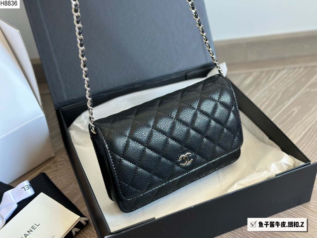 CC new arrival woc caviar leather bag size:19 * 12cm