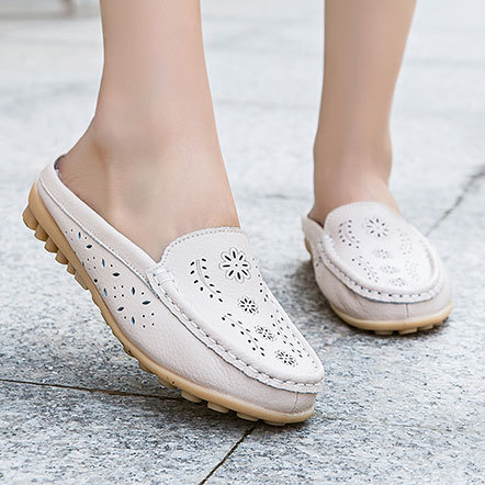 Boloone. Cutout Low-Top Soft-Sole Flats