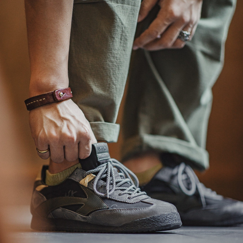 馬登男鞋 翼裝慢跑鞋復古休閒運動低幫薄底黑色德訓阿甘鞋