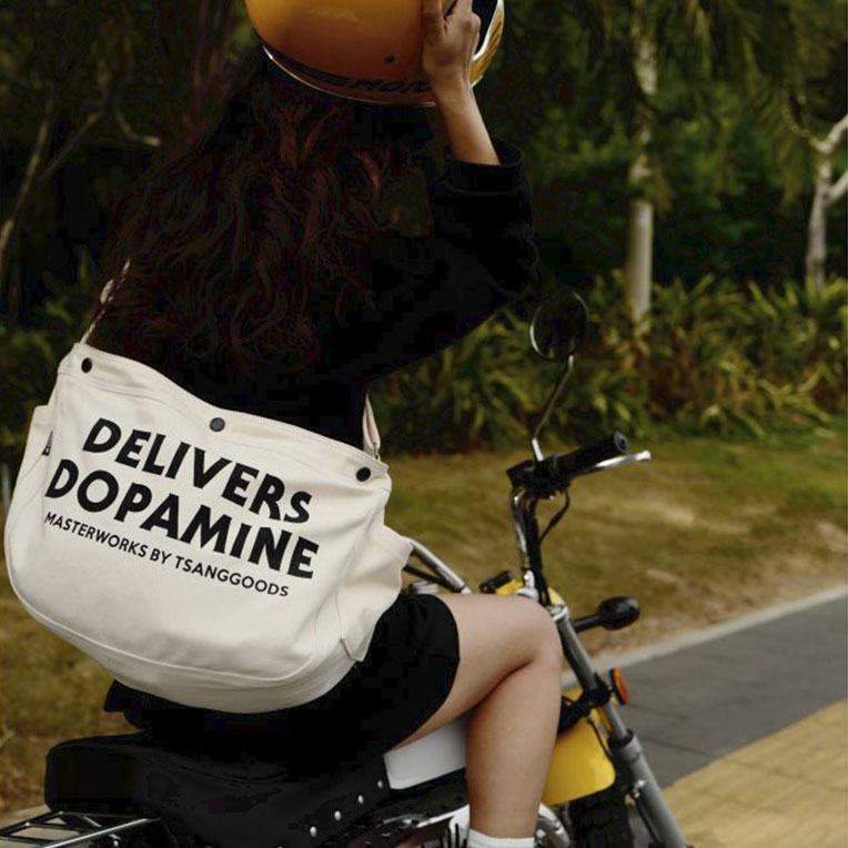 美式復古戶外斜挎包騎行摩托車包簡約帆布報童包