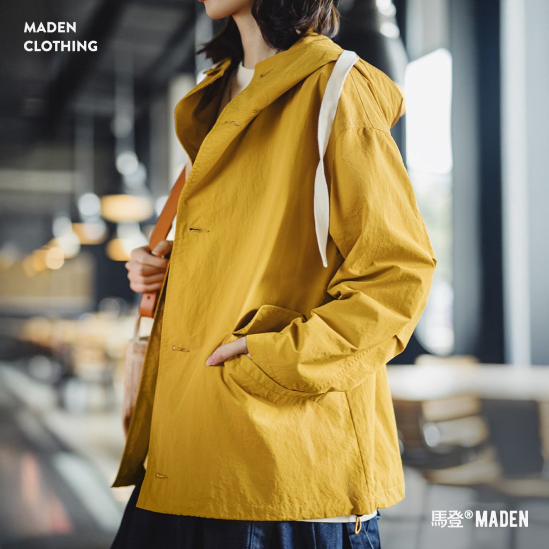 馬登女裝 薑黃色戶外薄款寬鬆梭織連帽抽繩防風工裝夾克休閒外套秋