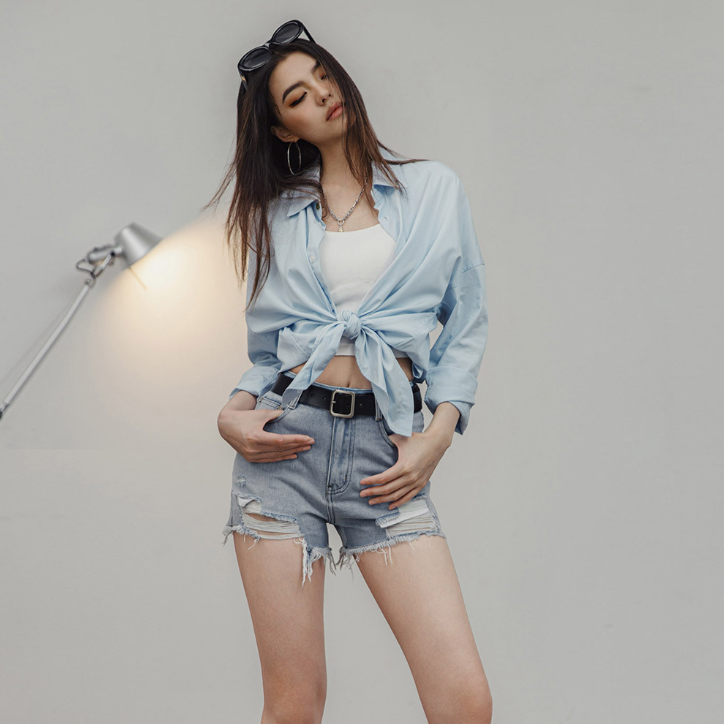 馬登女裝 淺色破洞牛仔褲顯瘦辣妹熱褲毛邊設計百搭短褲夏季女