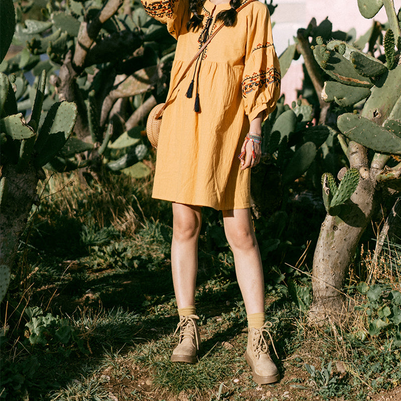 秋冬季旅遊配裙子穿的靴子女英倫風馬丁靴薄款潮小短靴