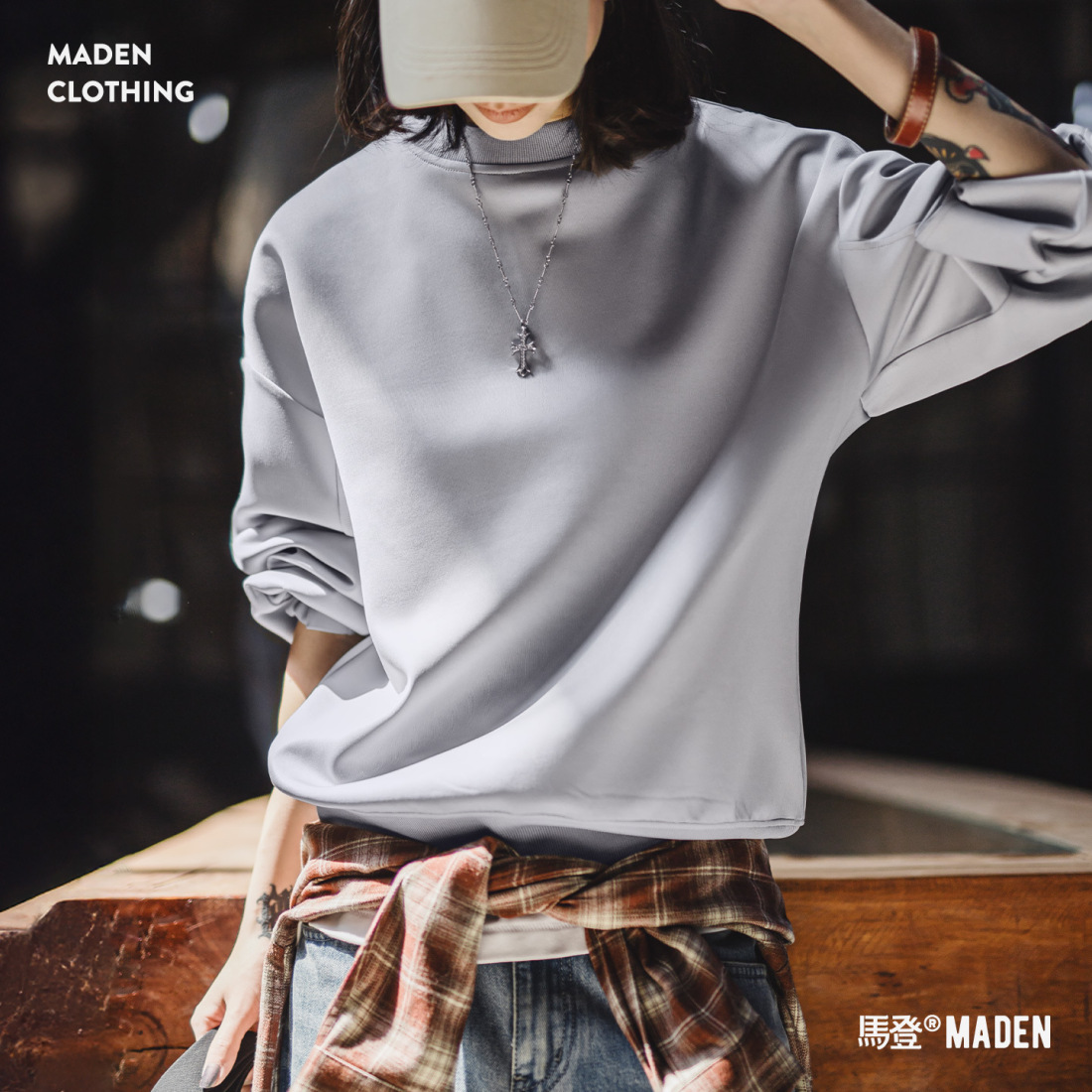 馬登女裝 空氣層純灰色寬鬆落肩圓領套頭長袖衛衣外套上衣秋冬