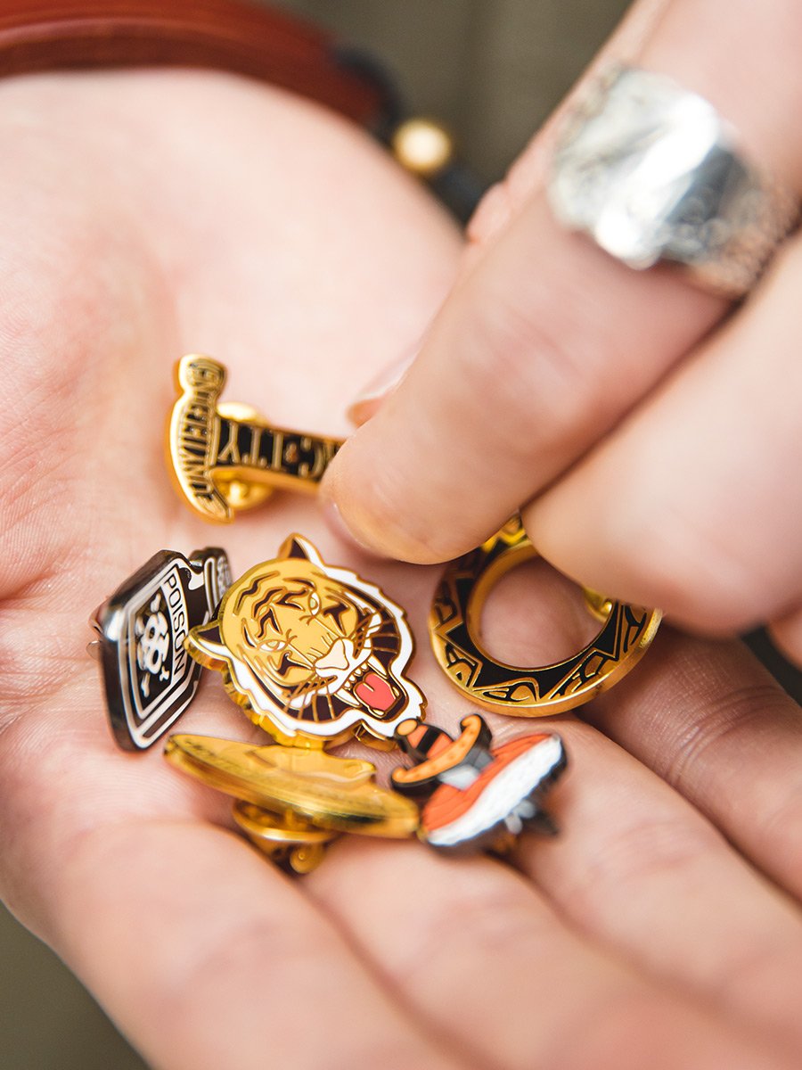 馬登工裝 地心引力Gravity 復古印第安配飾蝴蝶扣胸針潮阿美咔嘰徽章玩物