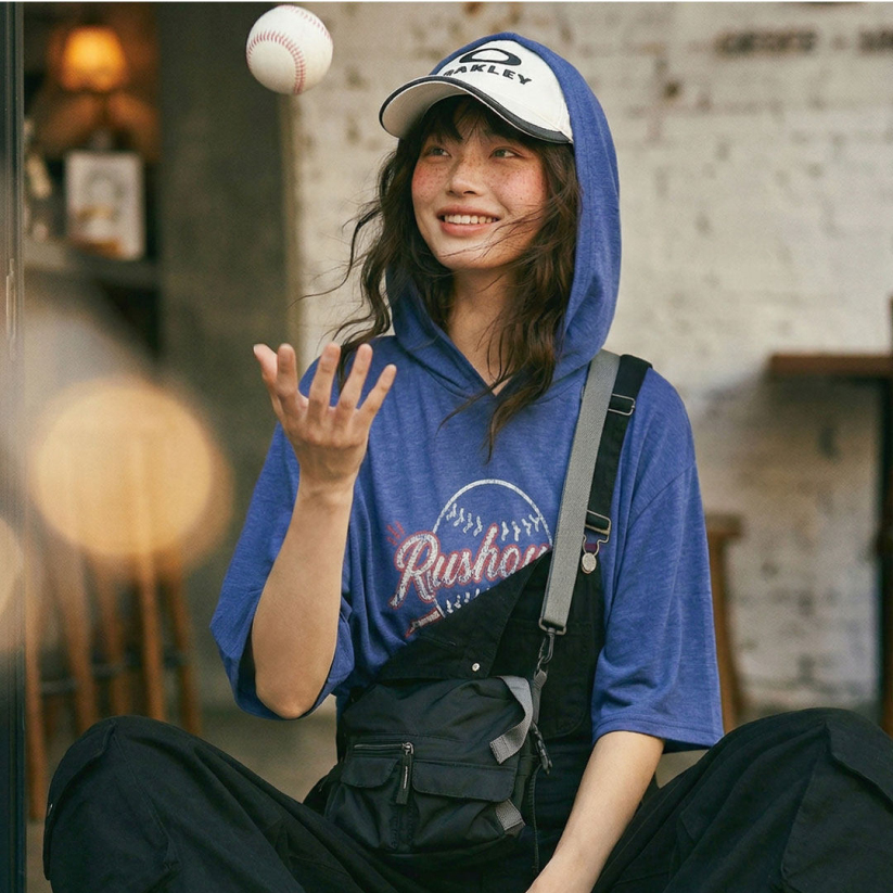 馬登女裝 復古寬鬆印花萊賽爾天絲弧形下擺連帽短袖T恤半袖上衣夏