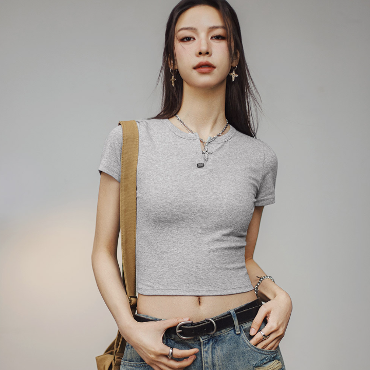 馬登女裝 美式亨利衫短袖正肩修身純棉T恤內搭打底衫短款辣妹上衣