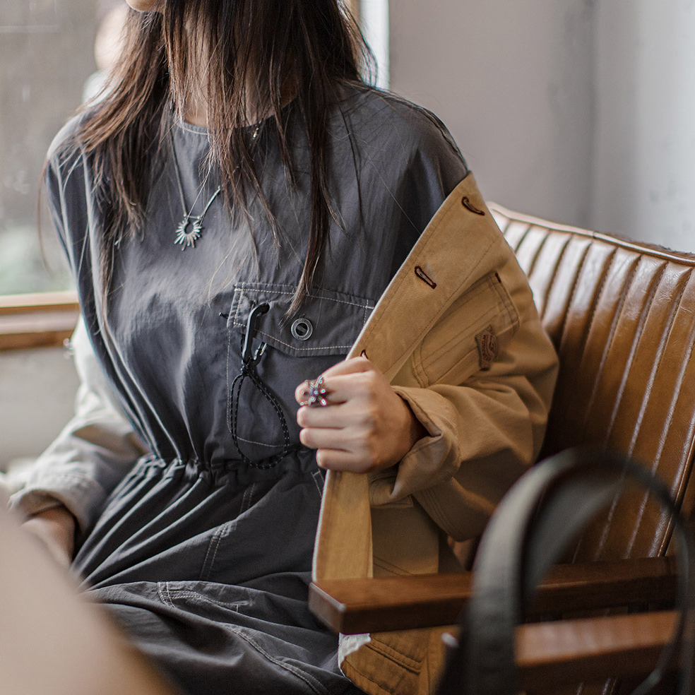 馬登女裝 落肩薄款寬鬆七分袖裙子山系工裝風收腰連衣裙女士早秋