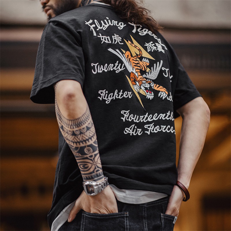 馬登工裝 美式復古如虎添翼刺繡T恤黑色重工透氣正肩短袖體恤