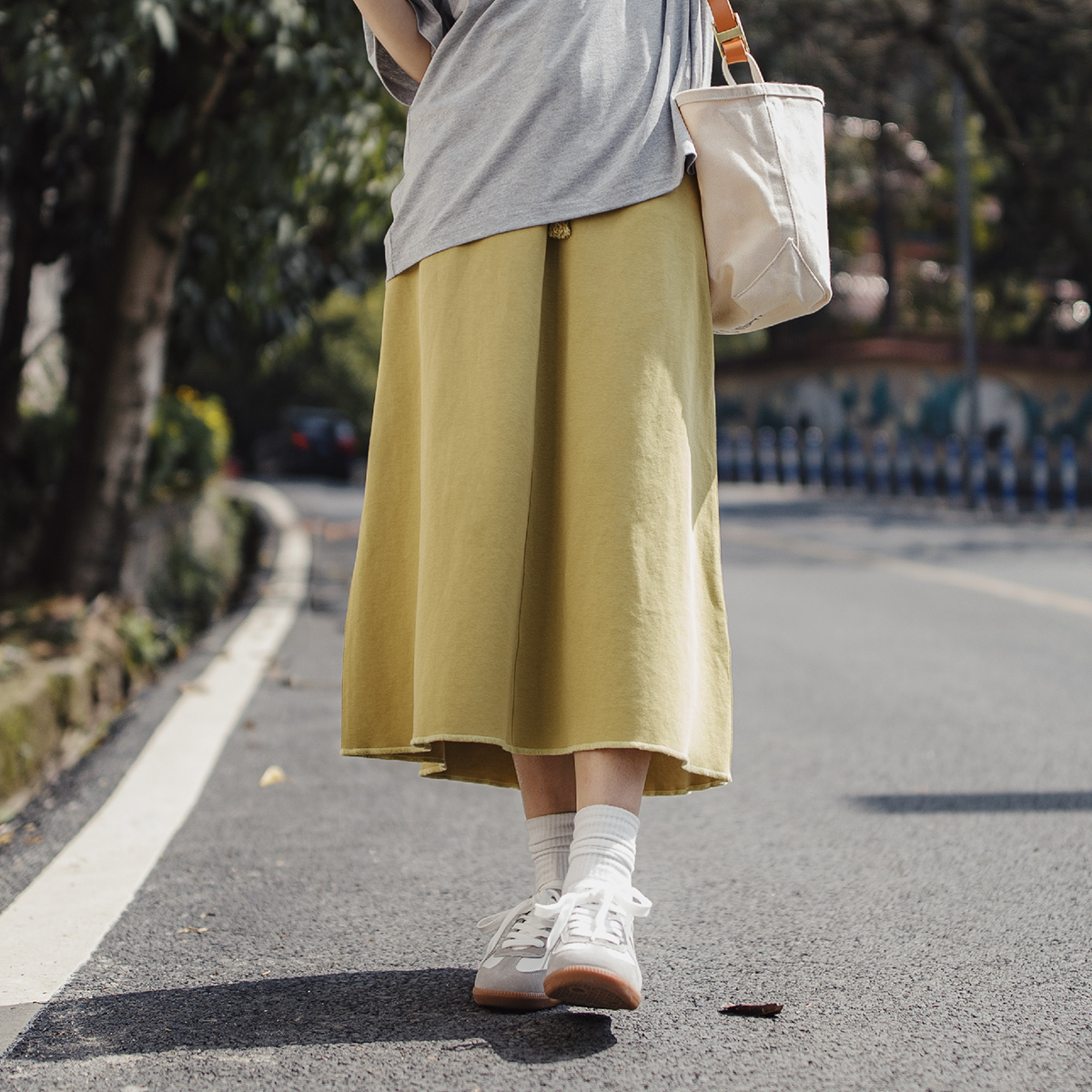 馬登女裝 低幫德訓鞋板鞋休閒鞋情侶小白鞋美式復古運動鞋