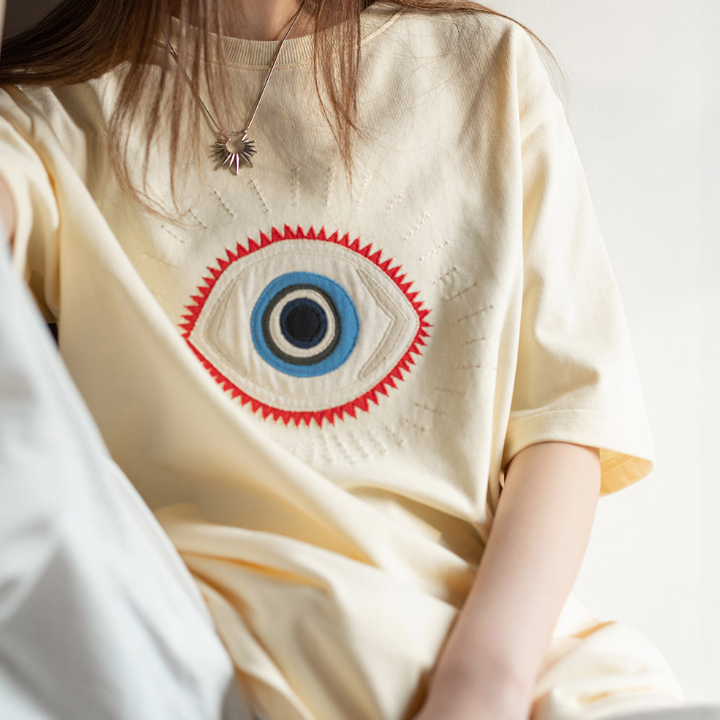 馬登女裝 美式復古守護之眼刺繡T恤純棉寬鬆短袖T恤Oversize上衣
