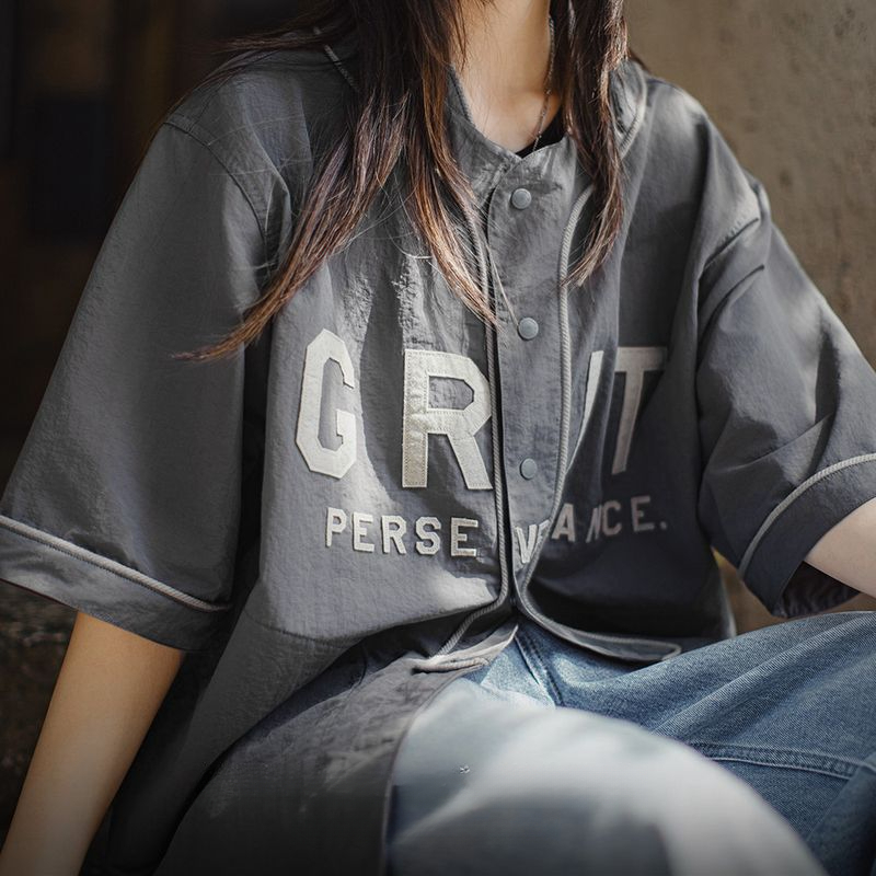 馬登女裝 夏日美式休閒Oversize棒球服半開襟襯衫日系灰色薄款襯衣