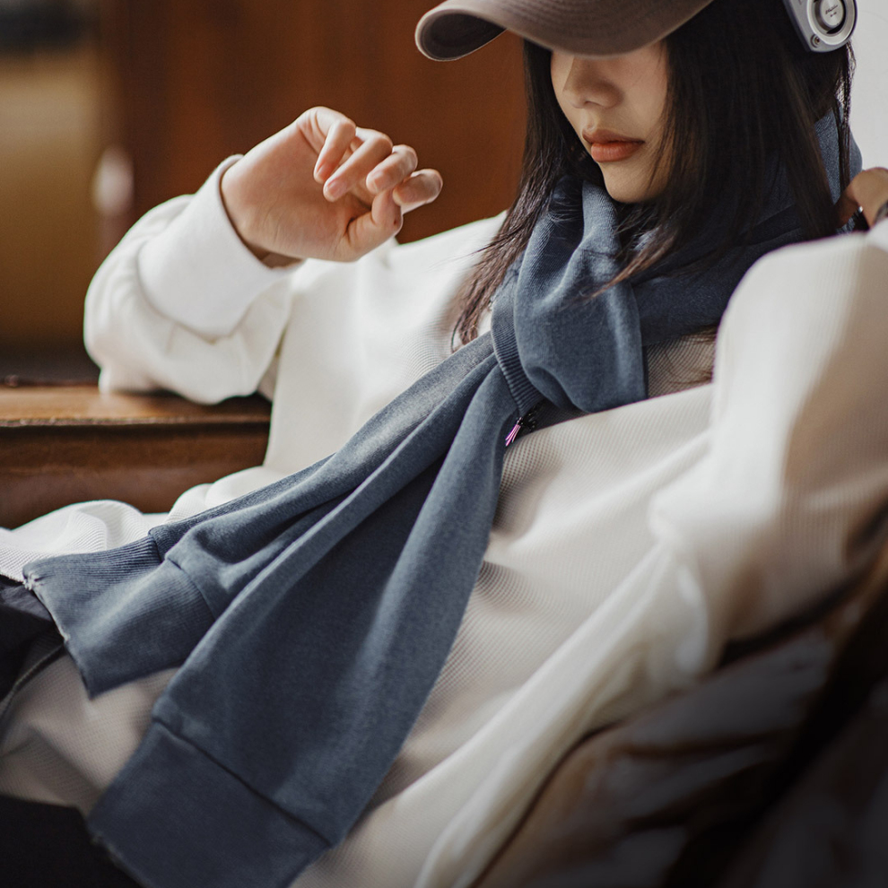 馬登女裝 復古藍色針織長款披肩圍巾兩用保暖護頸圍脖外搭護肩秋冬