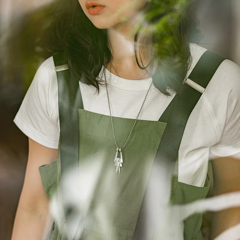 馬登女裝 山系休閒口袋背帶裙梨型身材收腰顯瘦衣連長裙