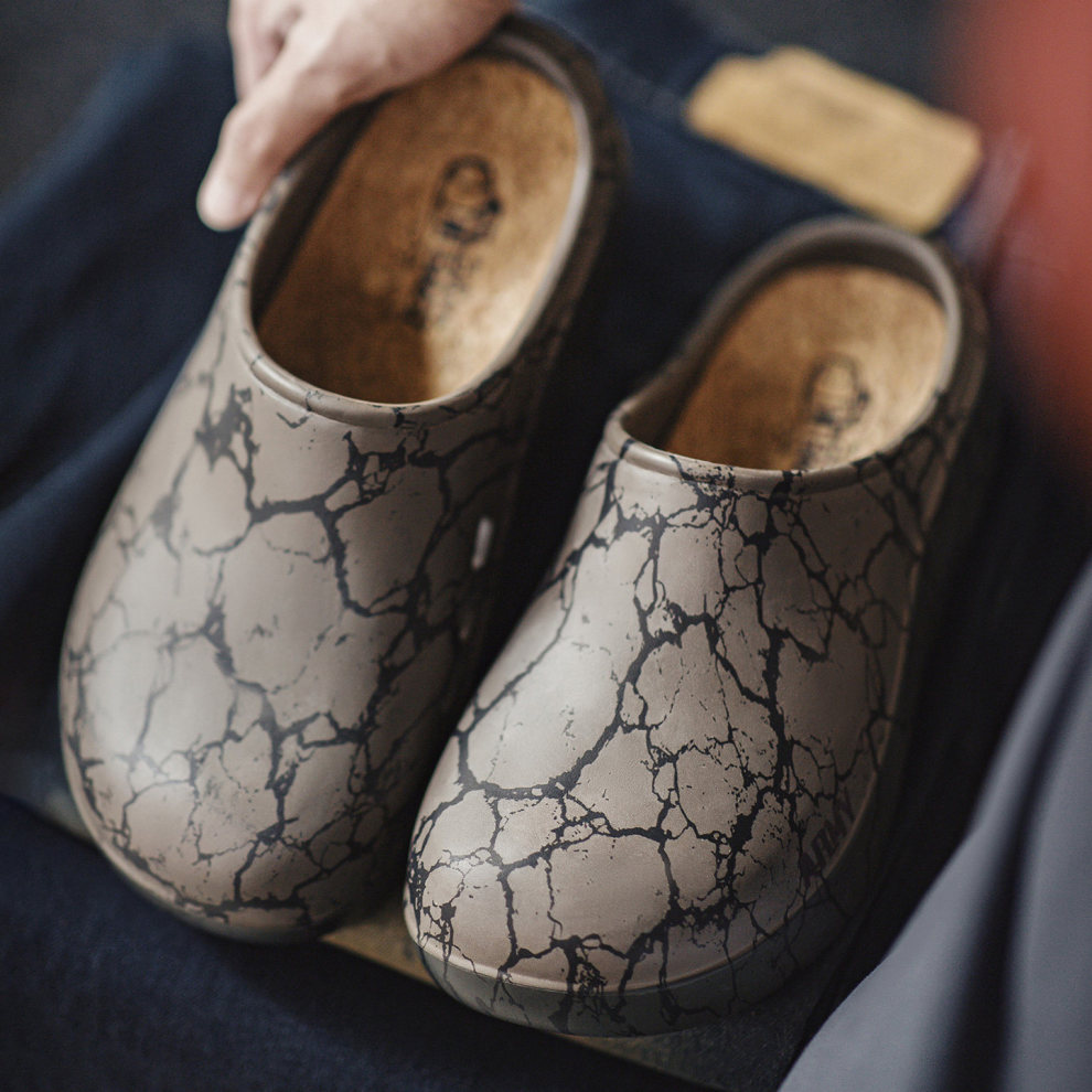 馬登男鞋 廚師鞋男春季戶外厚底半拖洞洞鞋涉水包頭雲拖鞋子