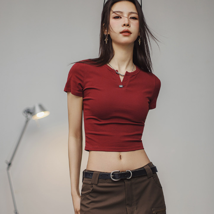 馬登女裝 美式亨利衫短袖正肩修身純棉T恤內搭打底衫短款辣妹上衣