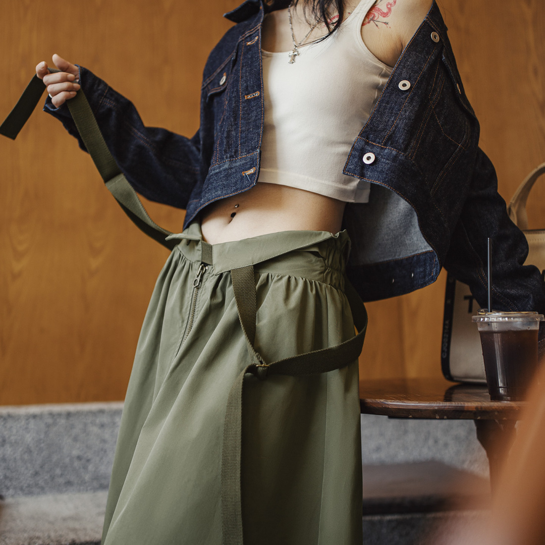 馬登女裝 寬鬆吊帶疊穿工裝背帶連衣裙高收腰A字半身長款傘裙秋季