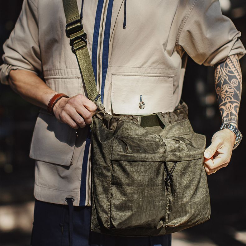 馬登工裝 美式復古飛行員頭盔包大容量斜挎包迷彩尼龍手提包包