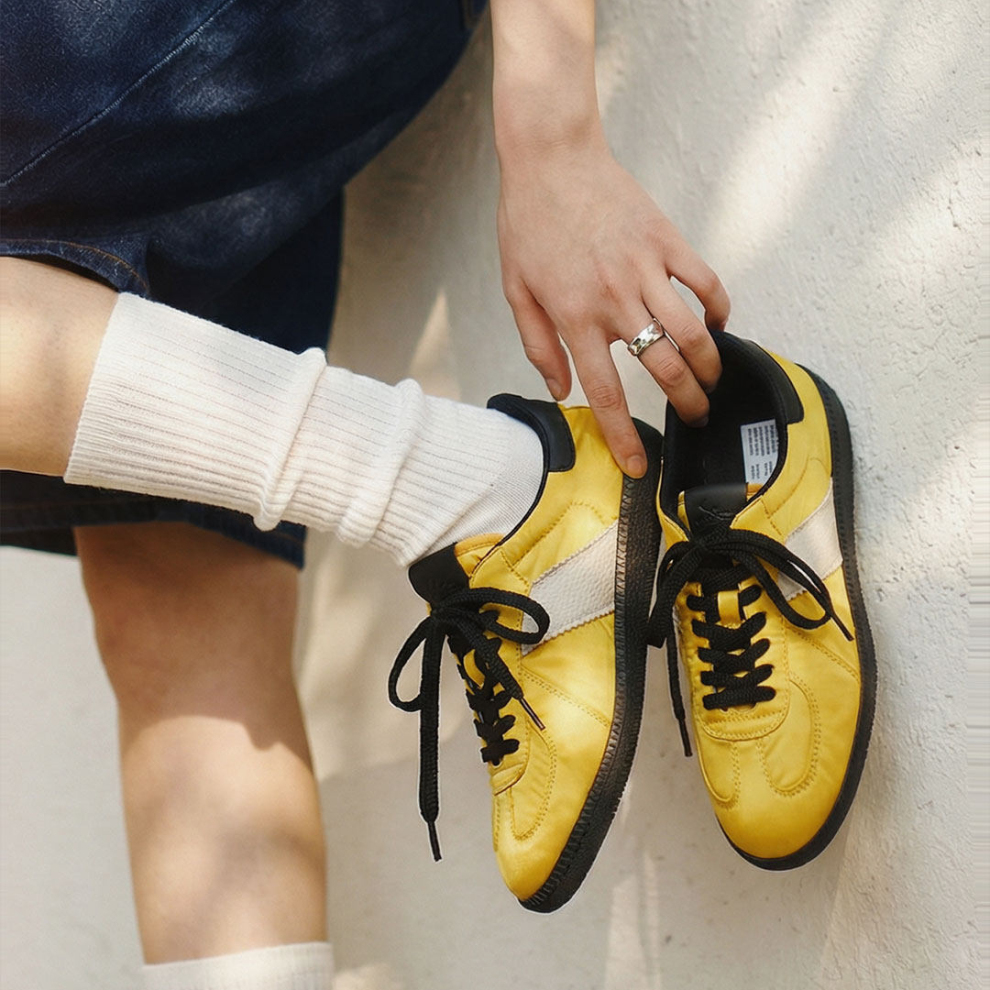 馬登女裝 黃色復古軟刃平底透氣經典德訓鞋運動休閒板鞋