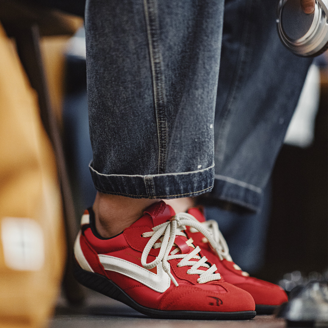 馬登男鞋 德訓紅色賽車鞋復古薄底運動休閒鞋平底板鞋子