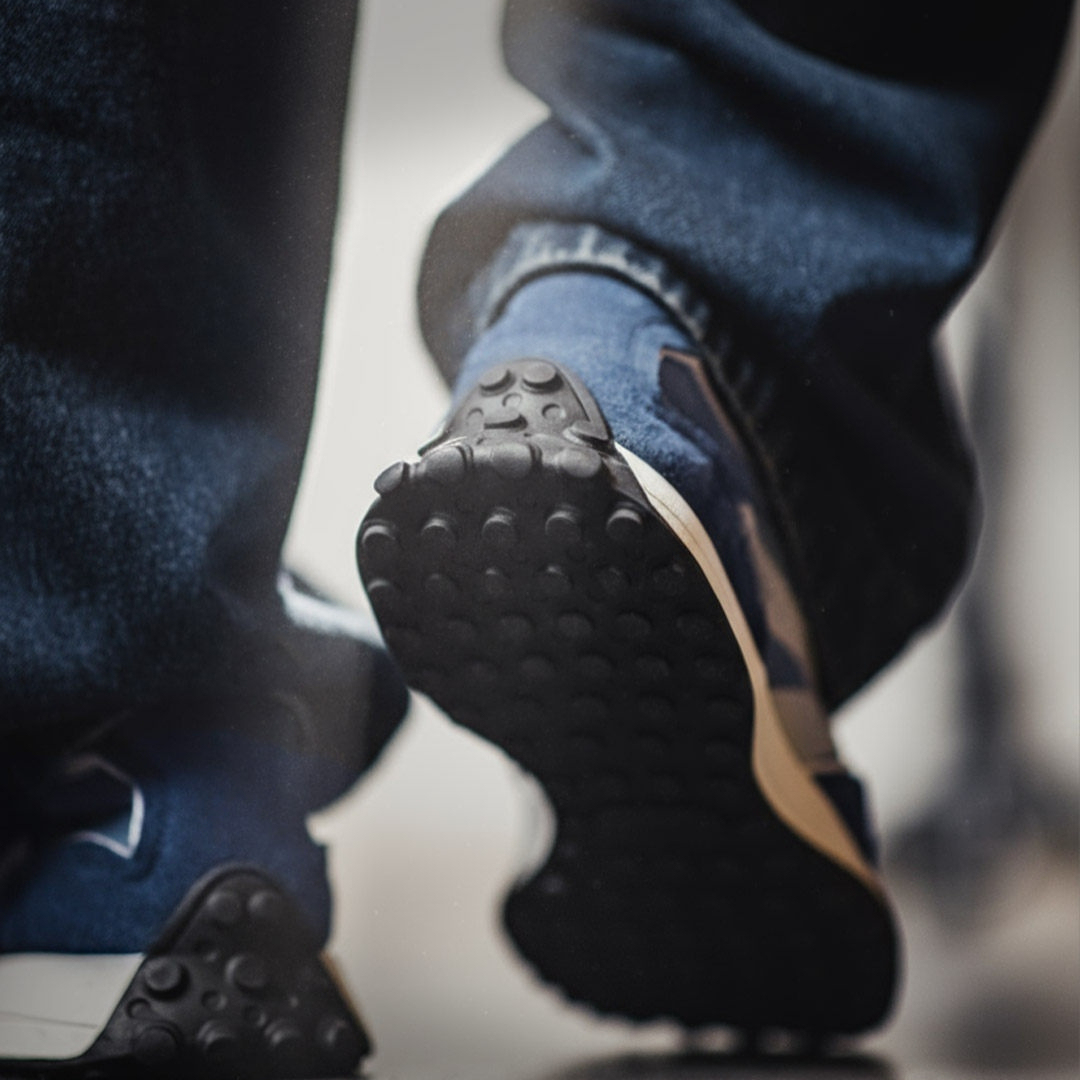 馬登男鞋 復古慢跑鞋輕便透氣運動阿甘休閒鞋男百搭老爹鞋子