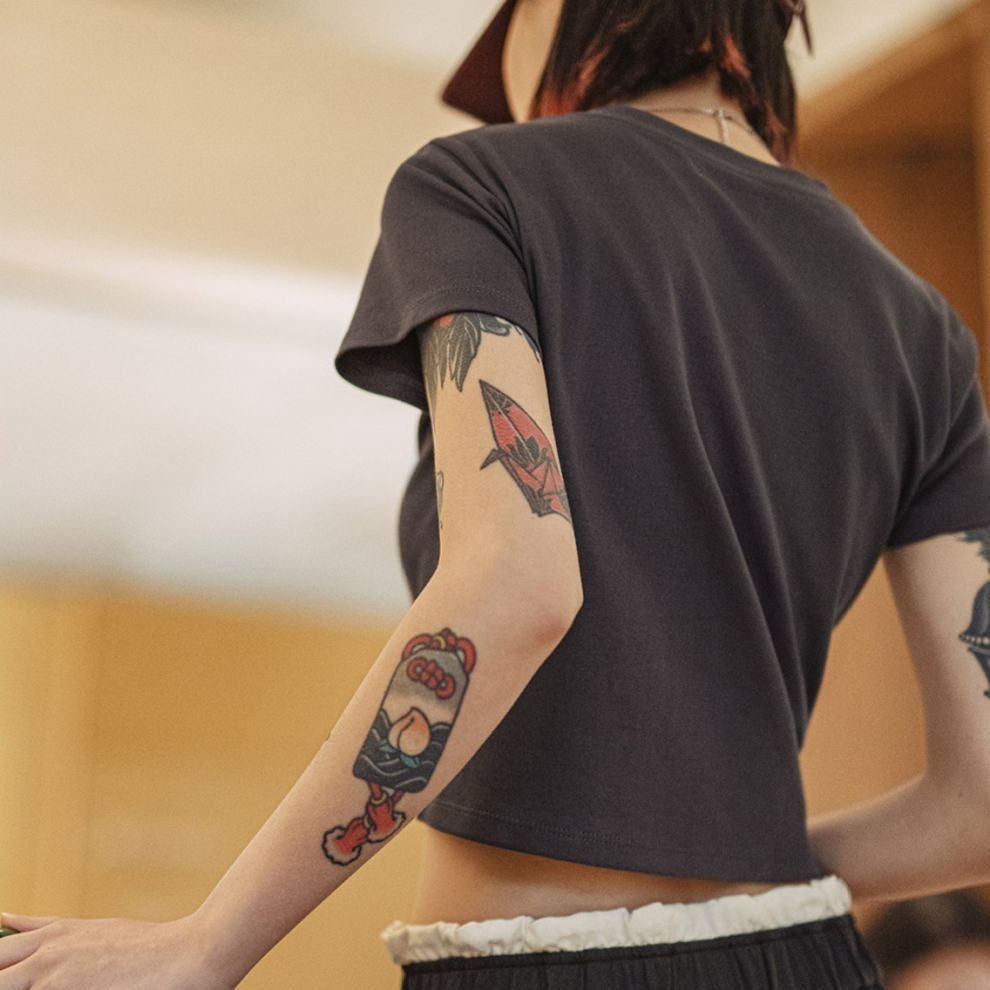 馬登女裝 美式復古賽車印花T恤短款千禧辣妹修身正肩百搭短袖夏季