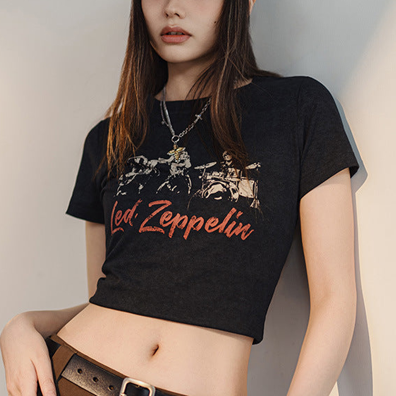 馬登女裝 美式復古圓領印花短袖修身正肩T恤辣妹短款休閒百搭上衣夏