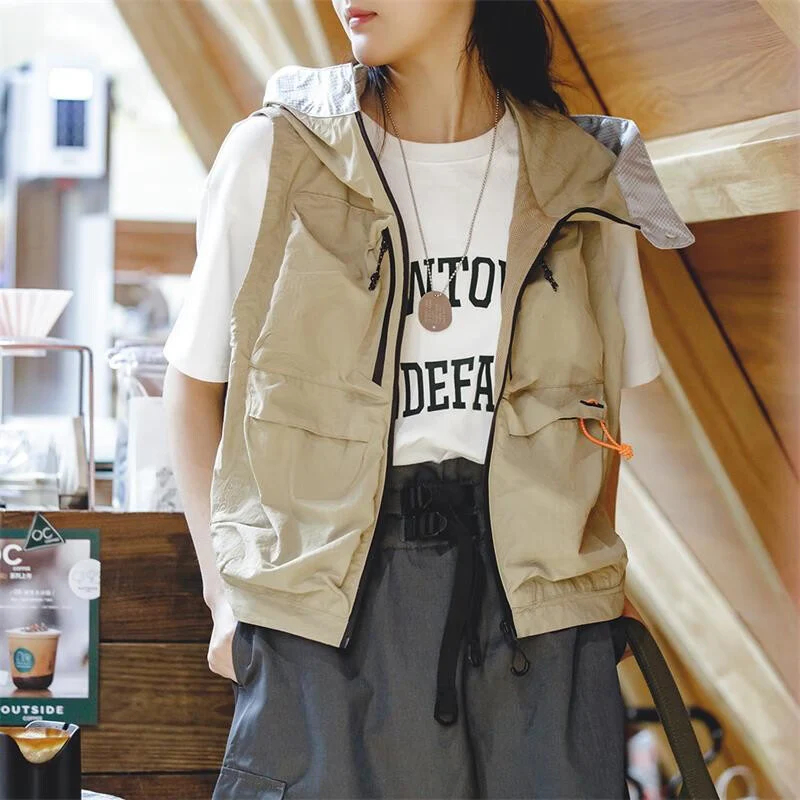 馬登女裝 山系機能速乾連帽馬甲寬鬆休閒多口袋戶外露營無袖坎肩