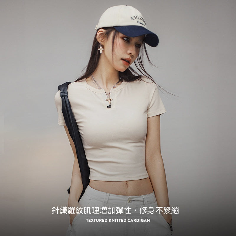 馬登女裝 美式亨利衫短袖正肩修身純棉T恤內搭打底衫短款辣妹上衣