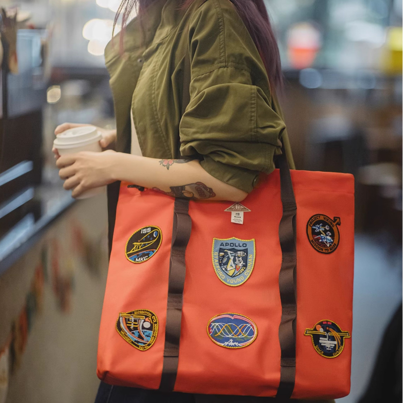 馬登女裝 美式復古鬆弛感大容量托特包包硬挺立體通勤單件電腦手提包