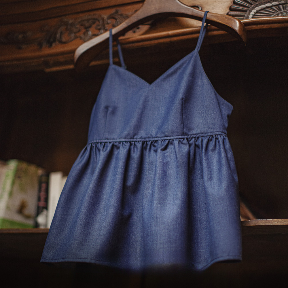 馬登女裝 夏日性感高腰吊帶V領露背背心辣妹無袖外疊穿顯鎖骨上衣