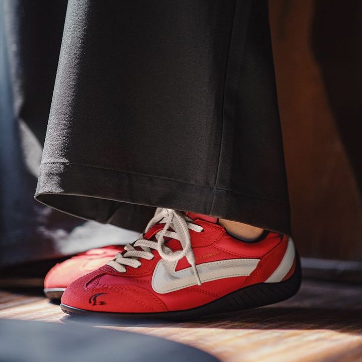 馬登女裝 德訓紅色賽車鞋復古薄底運動休閒鞋平底阿甘板鞋女