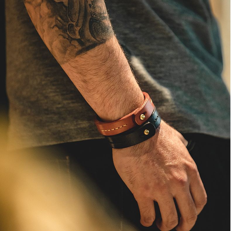馬登工裝 復古植鞣牛皮燙金手環阿美咔嘰印第安寬手鐲手腕配飾