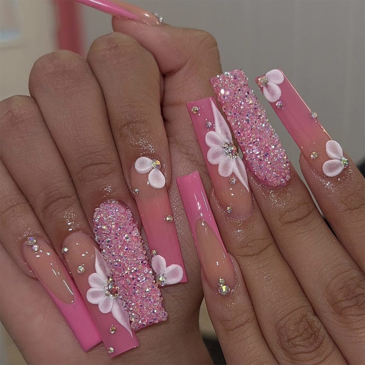 Pinky Flower 24pcs/Set Press On Nails  XH-87-17