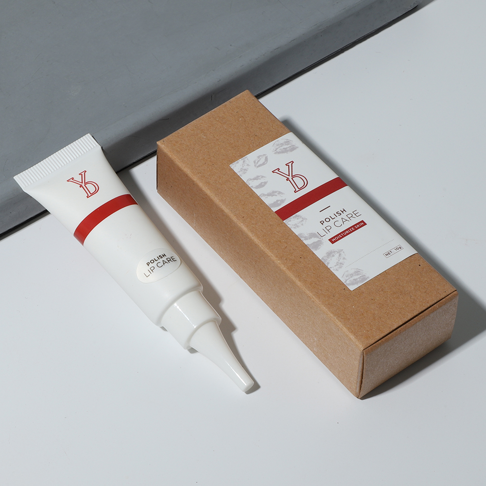 Polish Lip Care Moisturize Skin