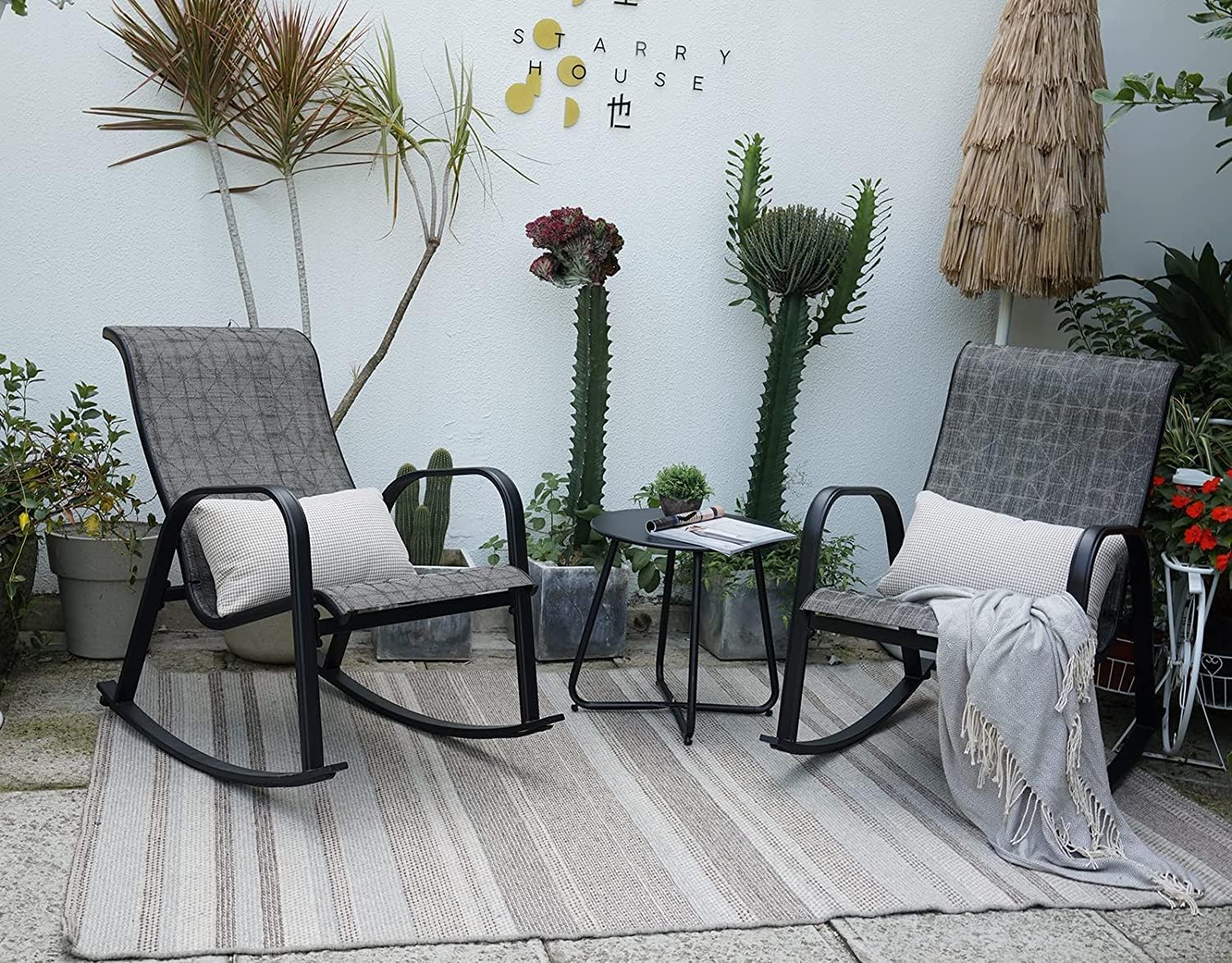 Grand patio Balkonmöbel-Set, Lounge-Set mit 2 Schaukelstühlen und 1 Beistelltisch, Mesh-Gewebe, wetterfest, Sitzgarnitur für den Garten, Patio (Schwarz & Grau kariert)