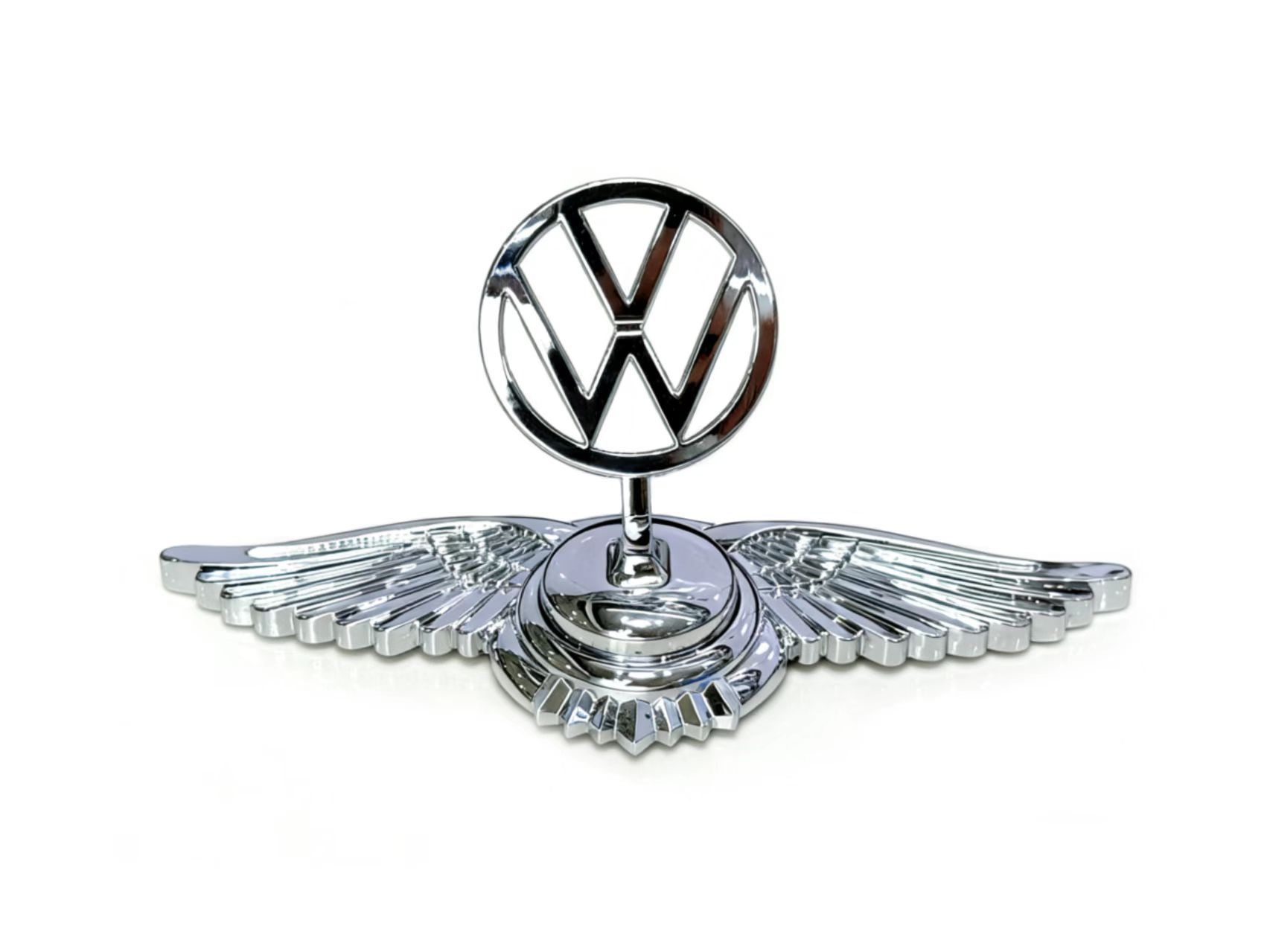 Naklejka z emblematem na maskę samochodu