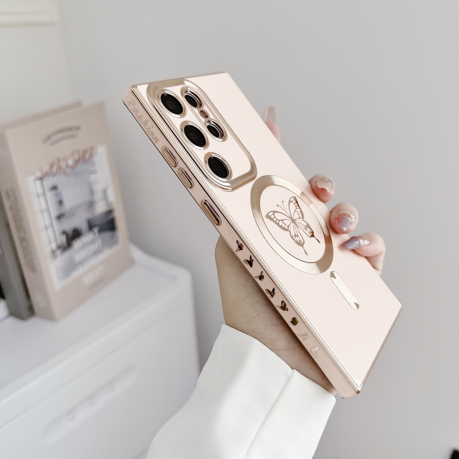 Modne magnetyczne etui na telefon z motylkiem do Samsung Galaxy S23 S22 S21