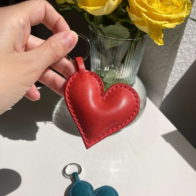 💖Leather Heart Keychain