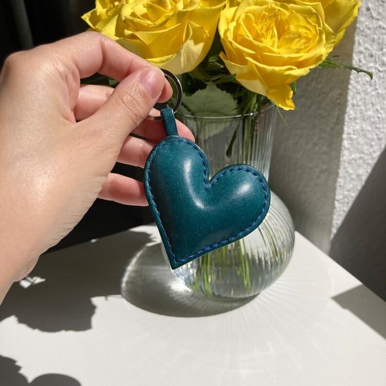 💖Leather Heart Keychain