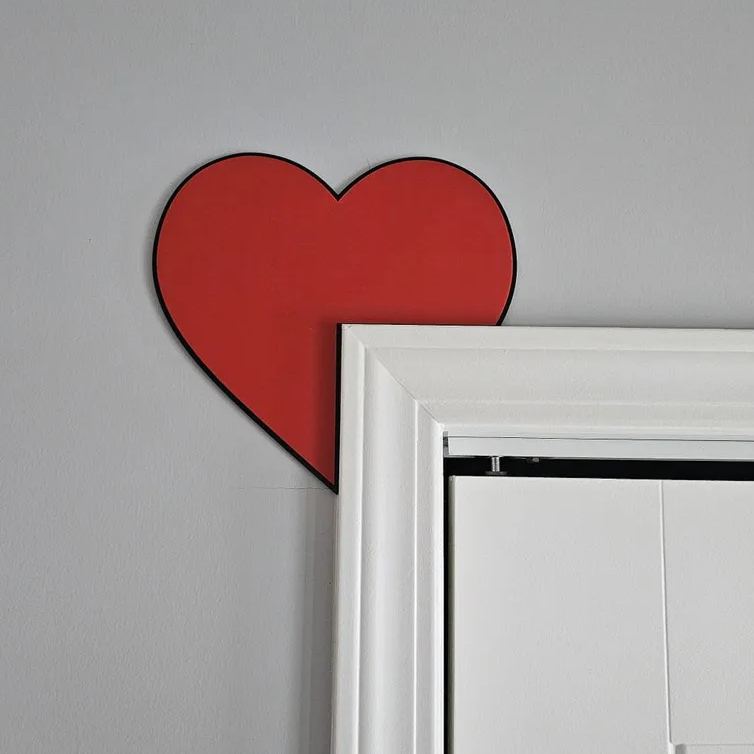 Romantic Falling Hearts Door Frame Decoration