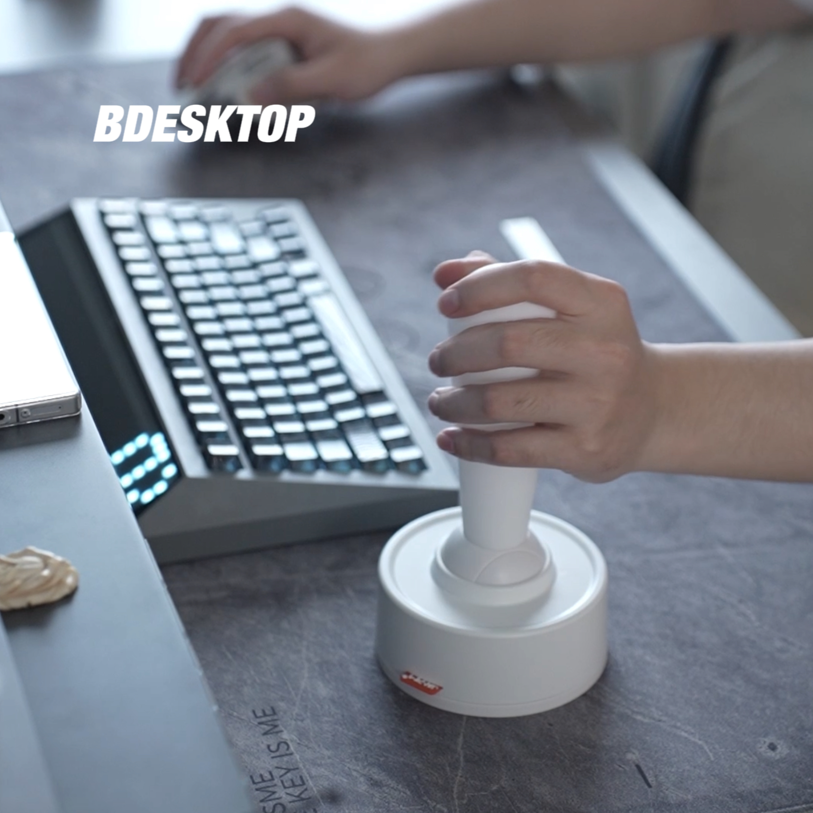 Bdesktop Design Shop｜Toggle switch light, creative home ambiance light, inspiration design toggle