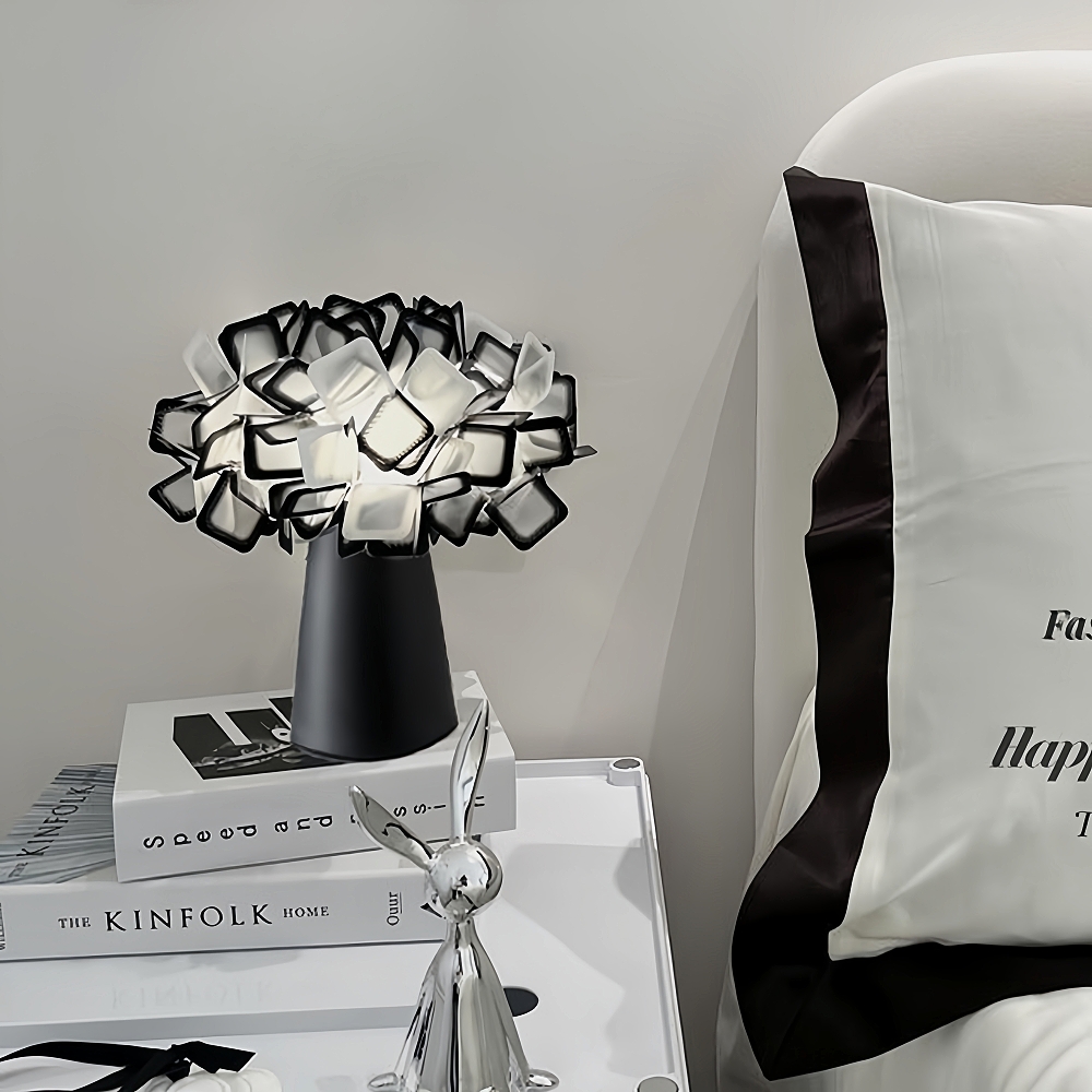 Modern Creative Colorful Flower Shaped Living Room Bedroom Decorative Desk Lamp