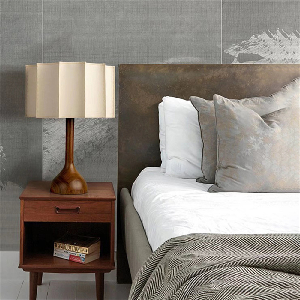 New Chinese Classical Retro High-End Solid Fabric Wood Desk Lamp