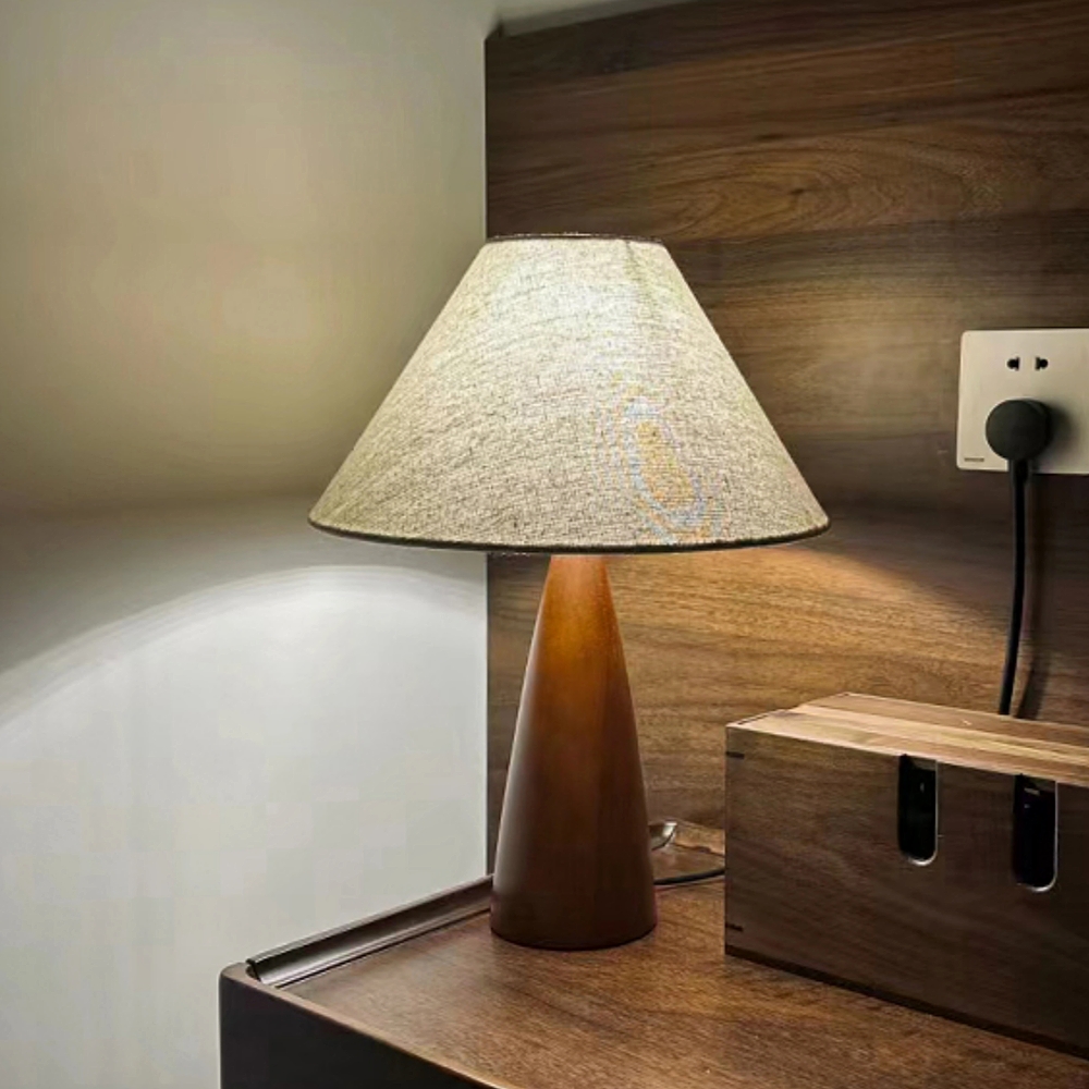 Wabi Sabi Style Retro Solid Wood Fabric High-End Desk Lamp