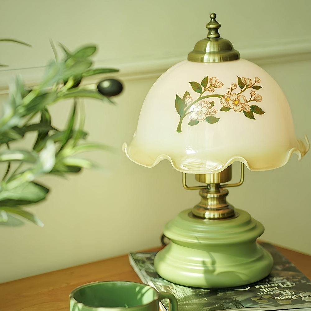 Vintage French Style Floral Glass Table Lamp Solid Wood Bedside Lamp