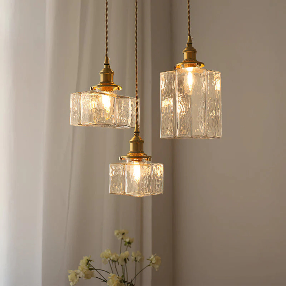 Classical retro brass art glass chandelier suitable for coffee shops, study rooms, and foyers