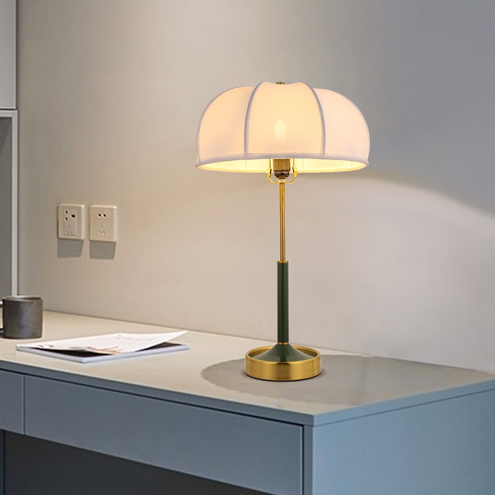 Mid Century Modern Table Lamp With Green Base