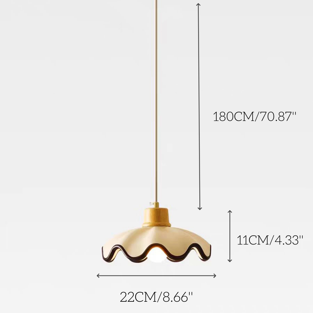 Medieval-Style Restaurant Island Platform With Cream-Colored Resin Pendant Lamp