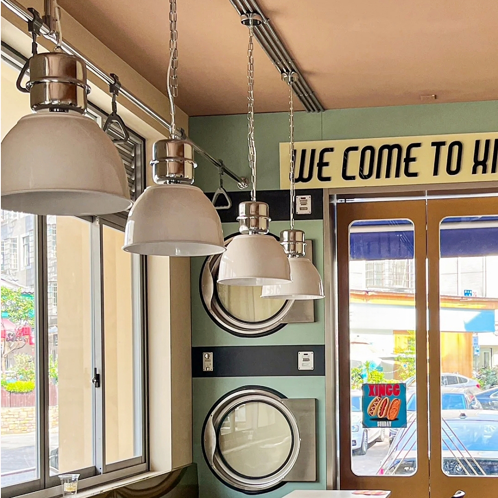 Vintage Industrial Iron Pndant Light Restaurant Dining Area Statement Lighting